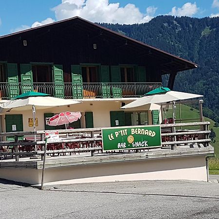 Hotel Les Bernards Praz-sur-Arly Exterior foto