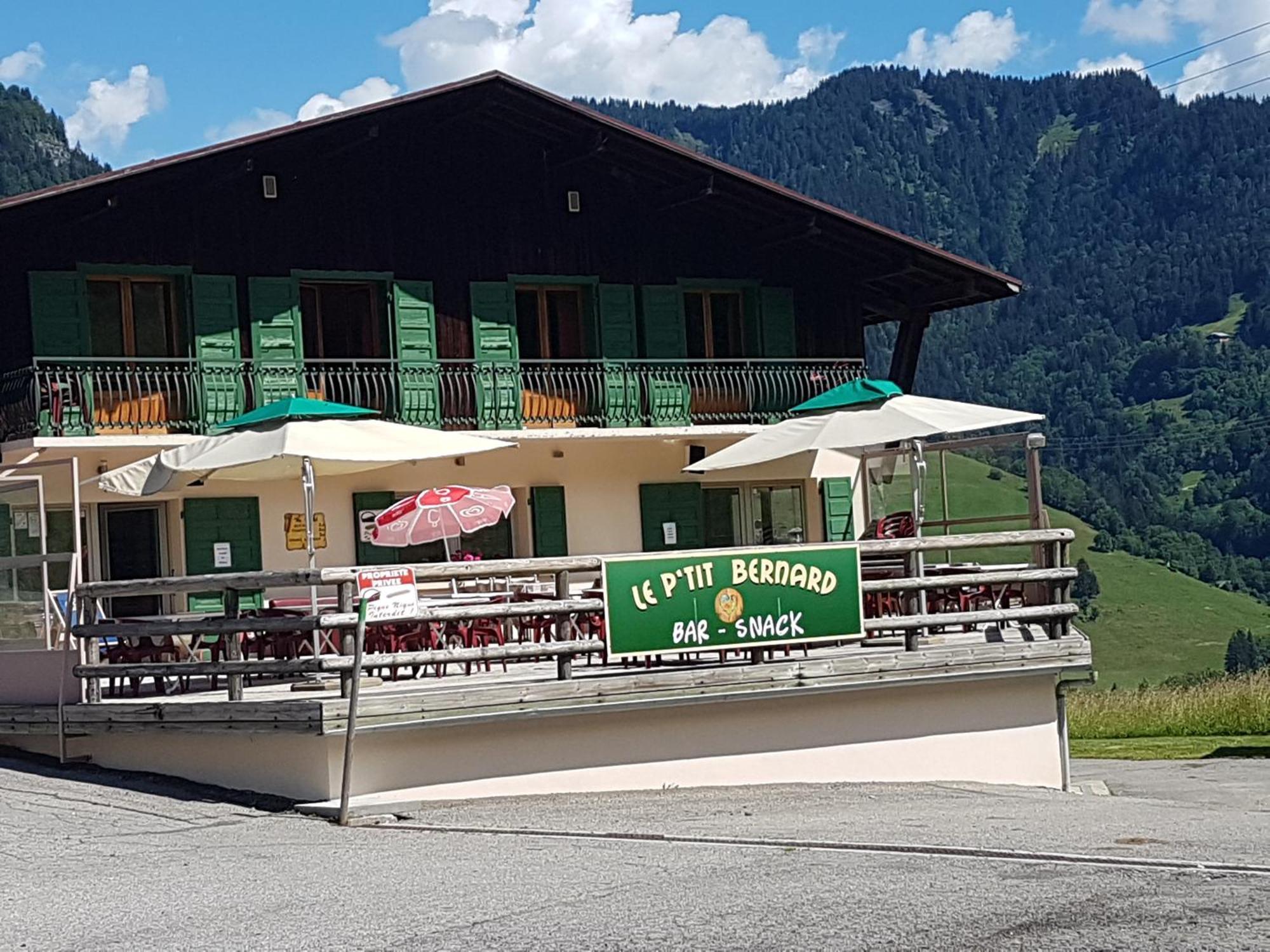 Hotel Les Bernards Praz-sur-Arly Exterior foto